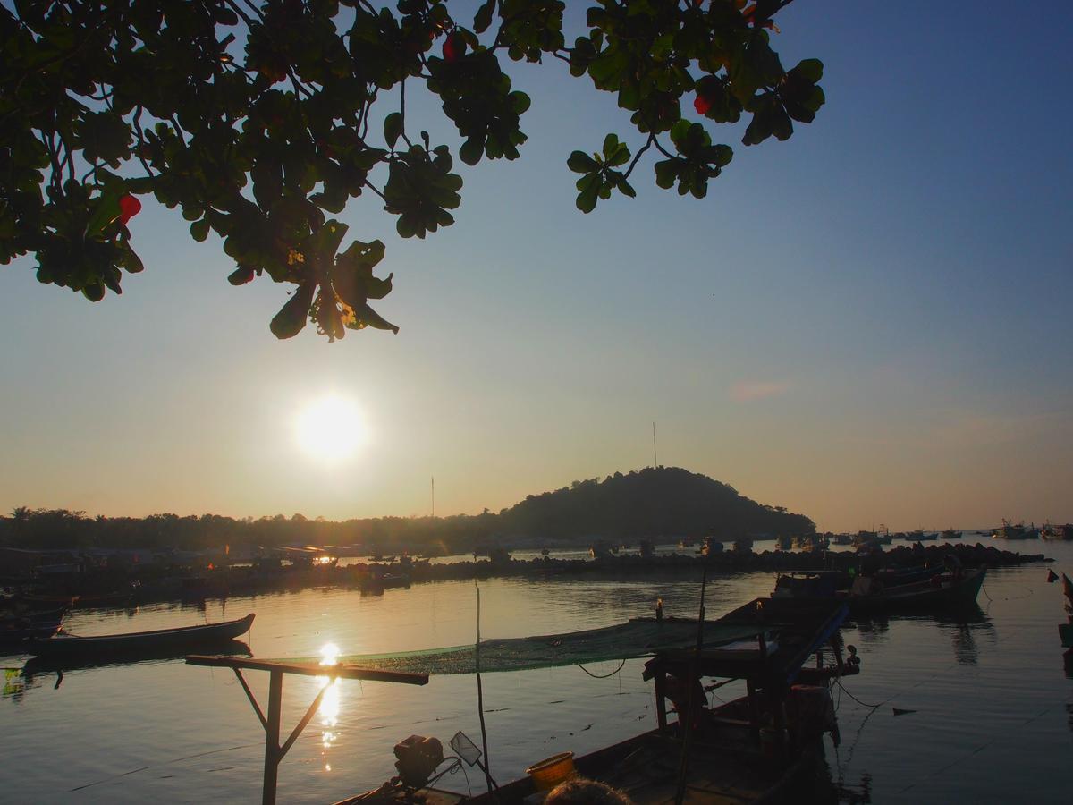 Hula Hula Beachfront Phu Quoc Hotel Buitenkant foto