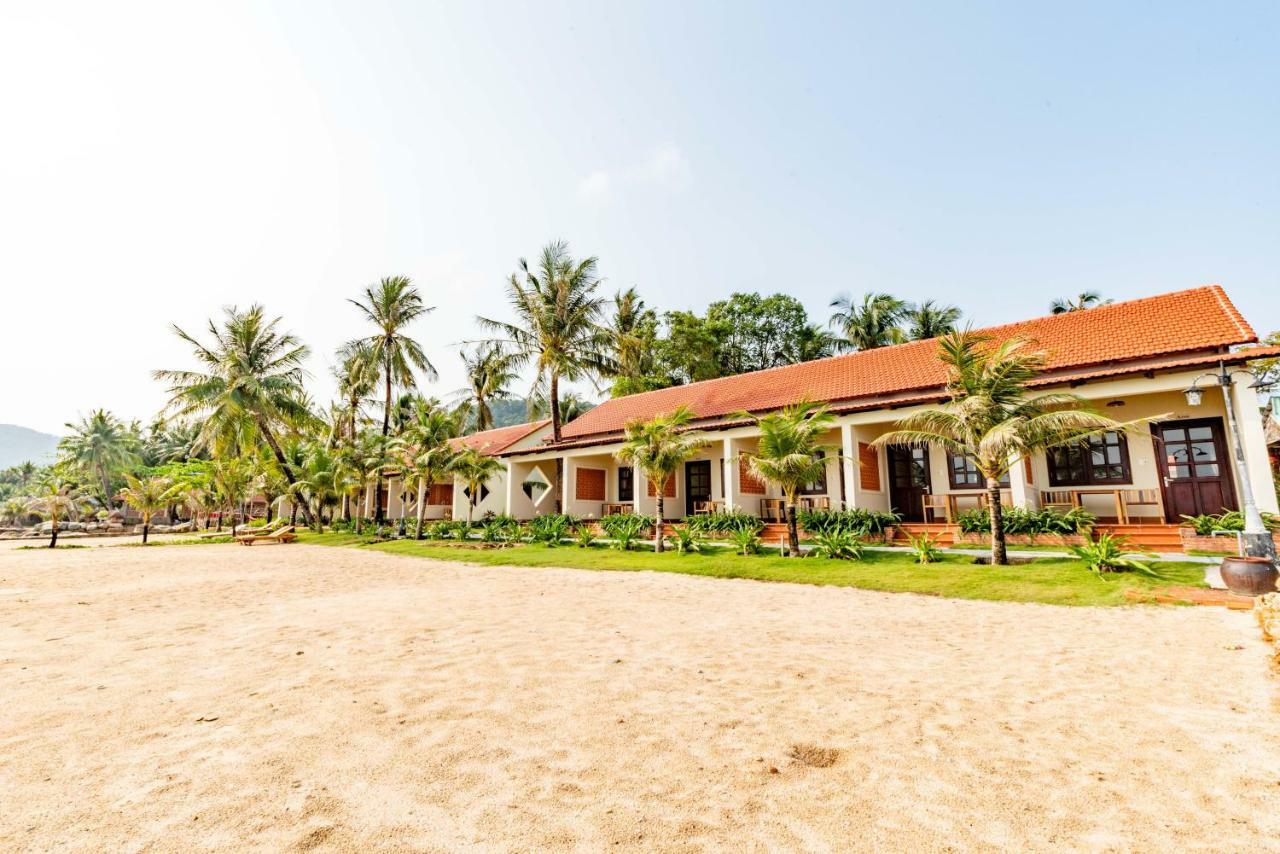 Hula Hula Beachfront Phu Quoc Hotel Buitenkant foto